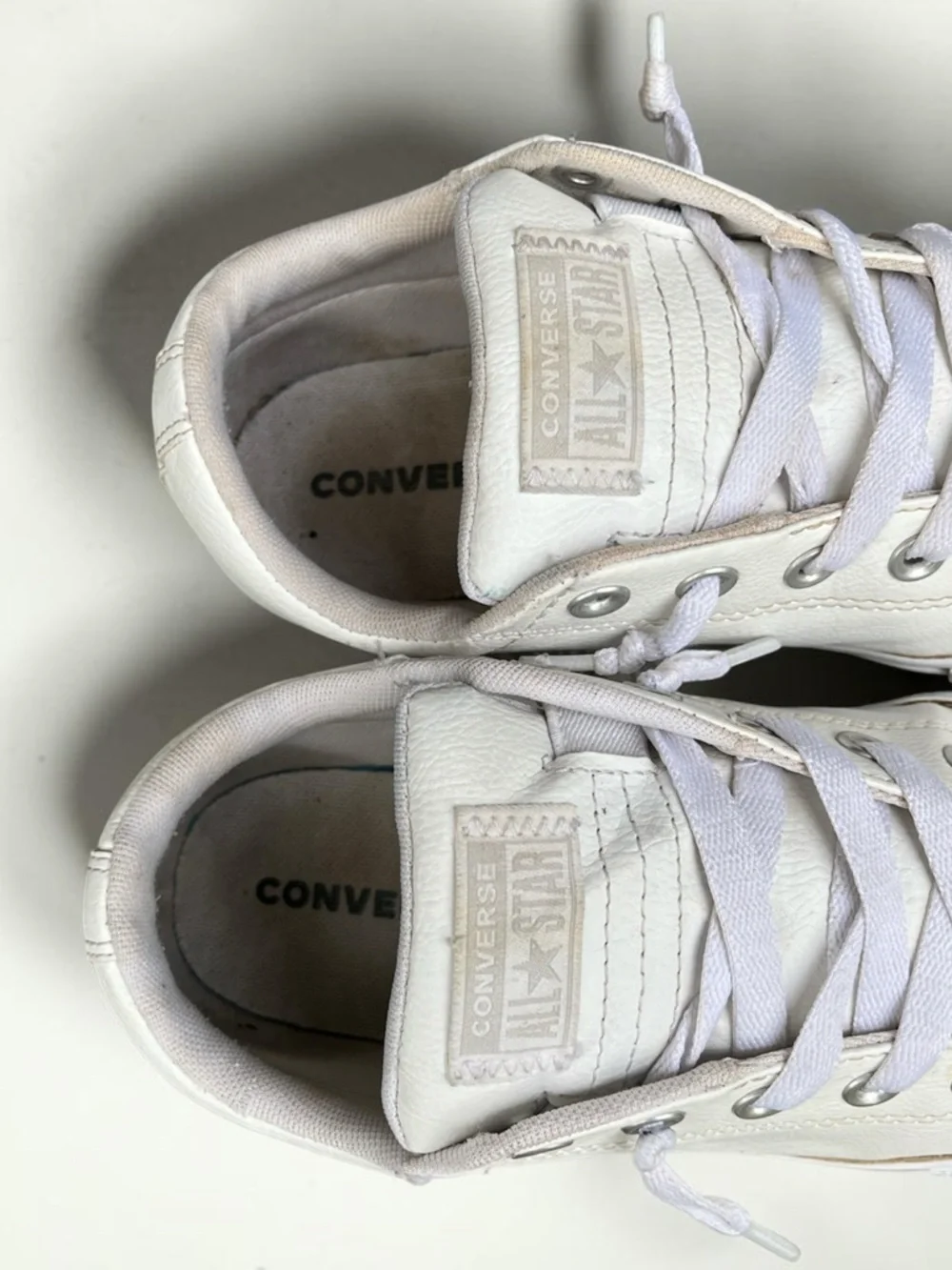 Converse Junior's Chuck Taylor Street Ox Leather Sneaker White EU 38.5